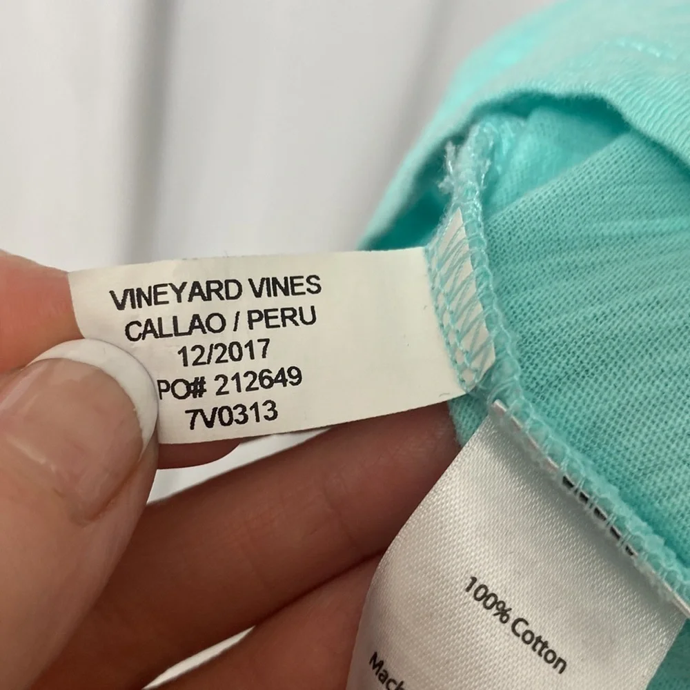 Vineyard Vines excellent preloved